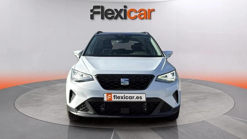 Usado Seat Arona Style 110 CV (80 kW) 2022 Blanco SUV
