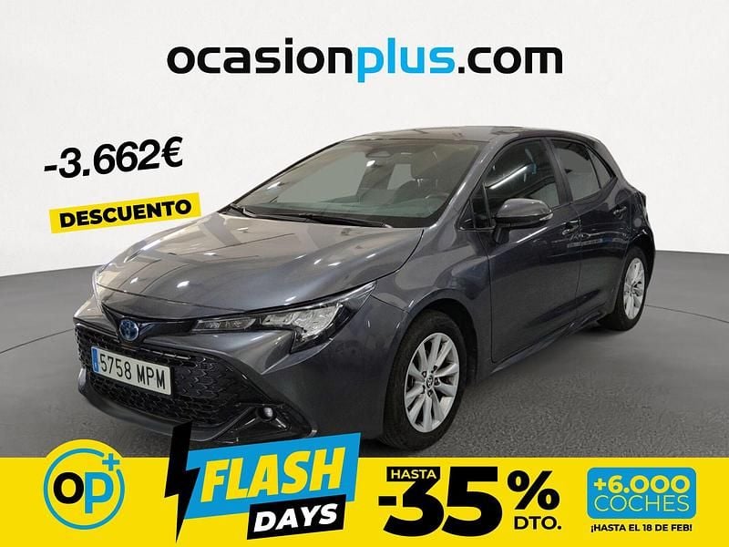 Gris Usado 2024 Toyota Corolla Active Berlina | 21.700 € (Buen precio) - Imagen 1/4