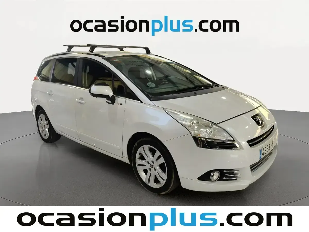 Usado Peugeot 5008 Style 115 CV (84 kW) 2013 Blanco Monovolumen