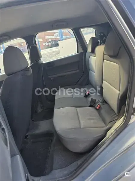 Usado Mitsubishi Colt Inform 75 CV (55 kW) 2007 Azul Monovolumen