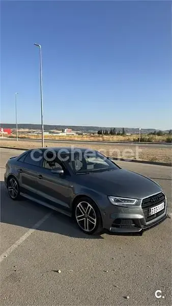 Usado Audi A3 S-Line 150 CV (110 kW) 2017 Gris / plata Berlina