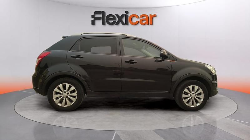 Usado Ssangyong (KGM) Korando Limited 178 CV (130 kW) 2016 Negro SUV