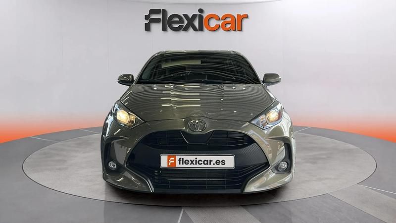 Usado Toyota Yaris Hybrid Active 116 CV (85 kW) 2024 Verde Utilitario