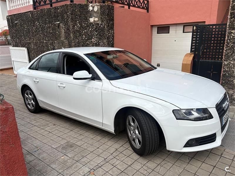 Blanco Usado 2010 Audi A4 Berlina | 9950 € (Buen precio) - Imagen 1/4
