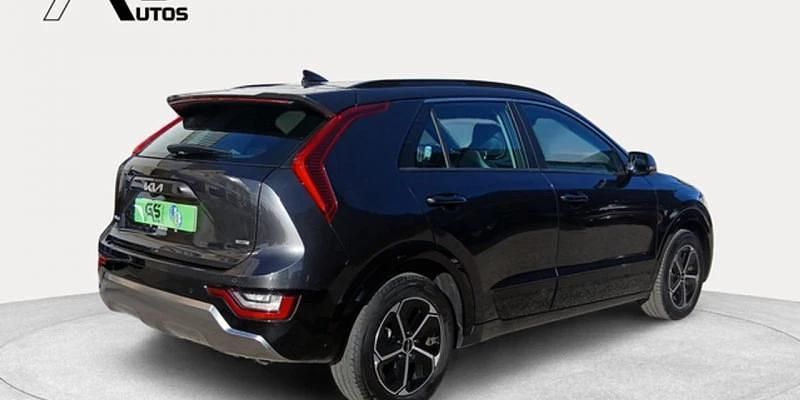 Usado Kia Niro 129 CV (94 kW) 2025 Negro SUV