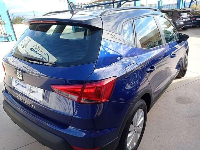Usado Seat Arona Style 110 CV (80 kW) 2021 Azul SUV
