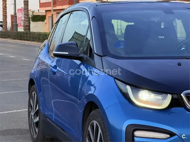 Usado BMW i3 170 CV (125 kW) 2018 Azul Utilitario
