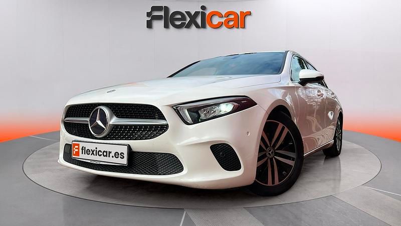 Usado Mercedes A180 136 CV (100 kW) 2021 Blanco Utilitario