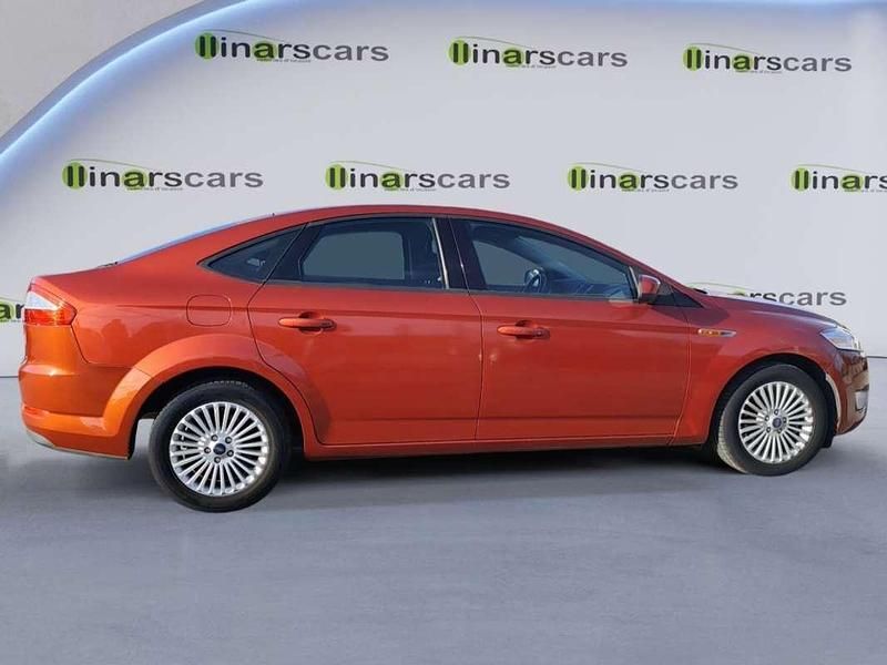Usado Ford Mondeo Titanium 140 CV (102 kW) 2008 Burdeos Berlina