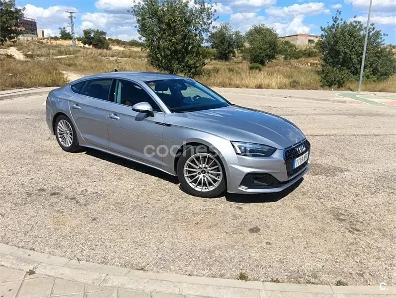 Usado Audi A5 Sportback 163 CV (119 kW) 2020 Gris / plata Utilitario
