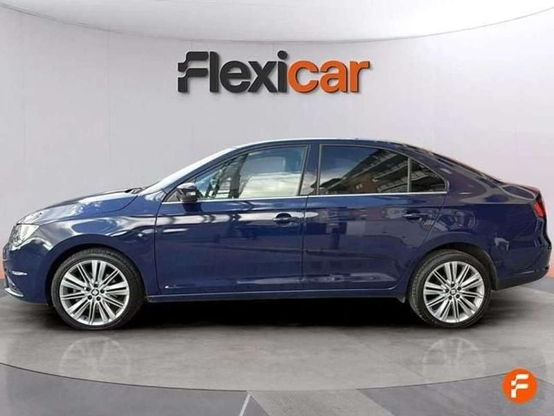 Usado Seat Toledo Style 110 CV (80 kW) 2017 Azul Utilitario