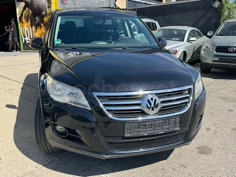 Usado VW Tiguan Sport 170 CV (125 kW) 2009 Negro SUV