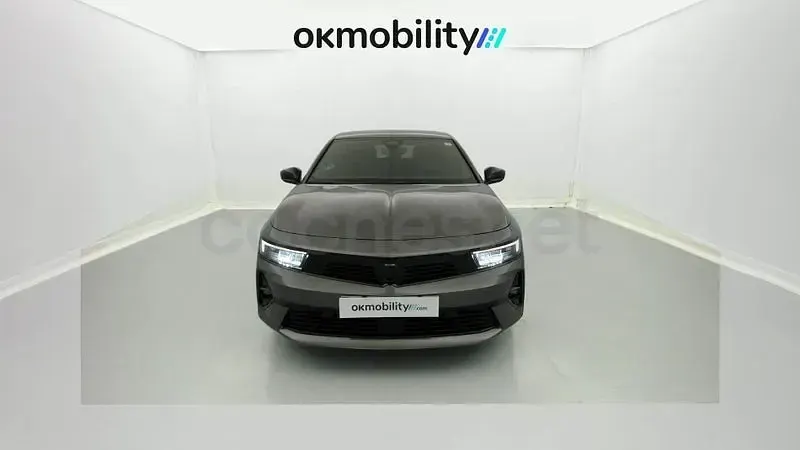 Usado Opel Astra 130 CV (95 kW) 2022 Gris / plata Utilitario