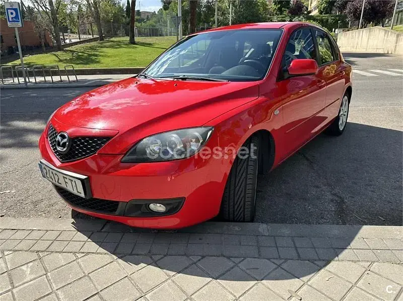 Usado Mazda 3 Active 143 CV (105 kW) 2007 Rojo Berlina