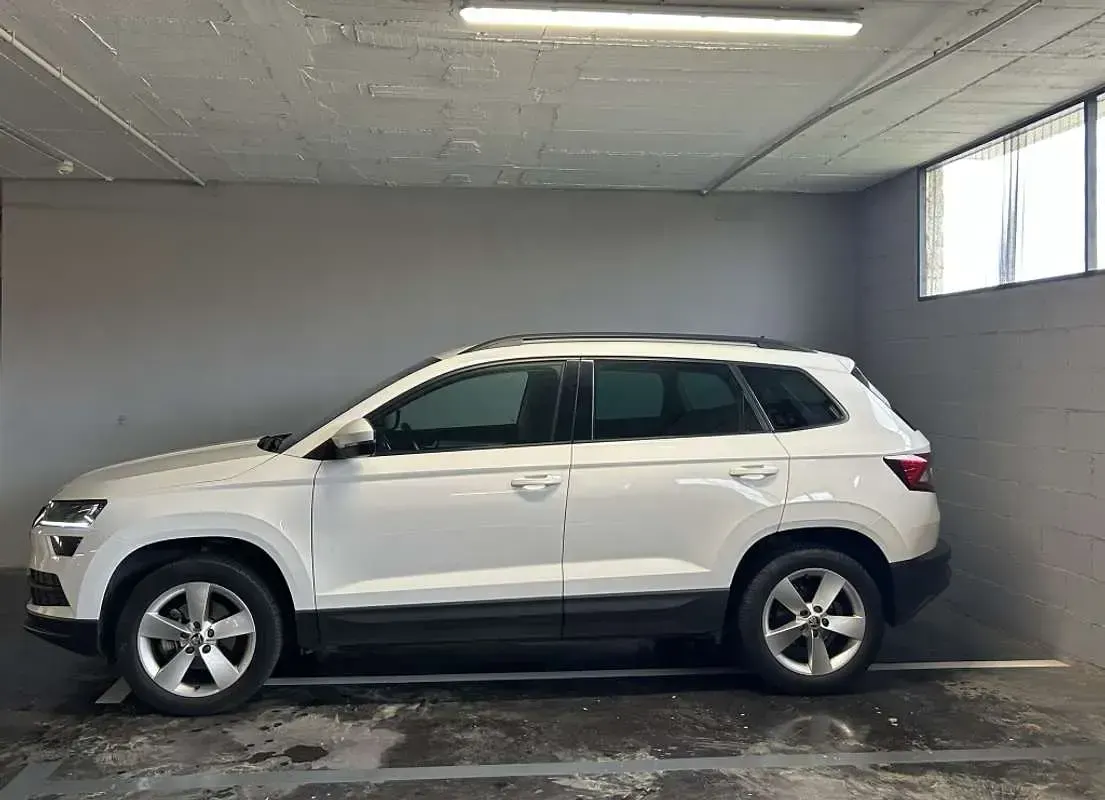 Usado Skoda Karoq Ambition 116 CV (85 kW) 2019 Blanco SUV