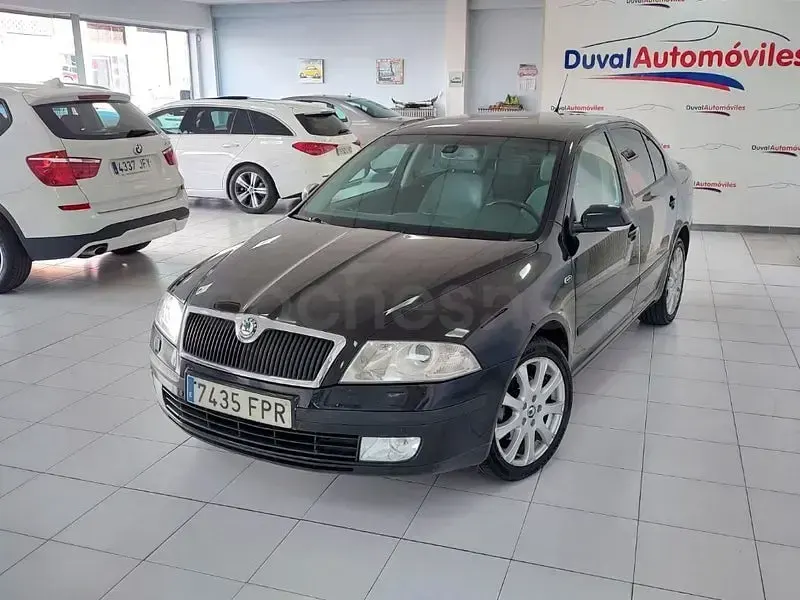 Usado Skoda Octavia 140 CV (102 kW) 2007 Negro Berlina