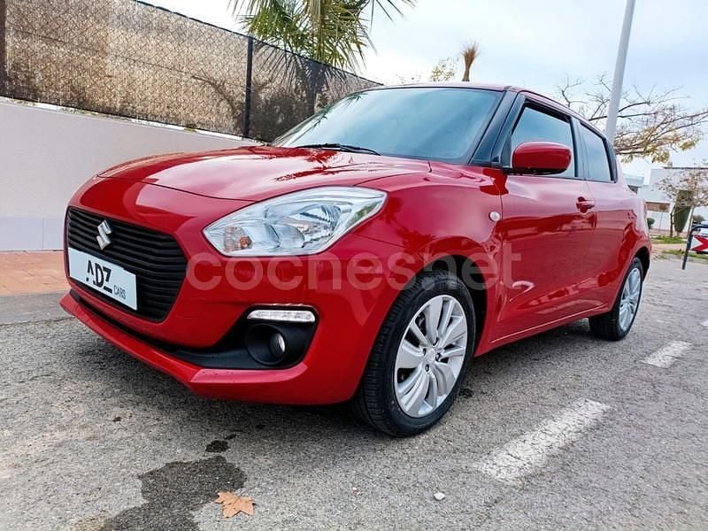Usado Suzuki Swift 90 CV (66 kW) 2018 Rojo Berlina