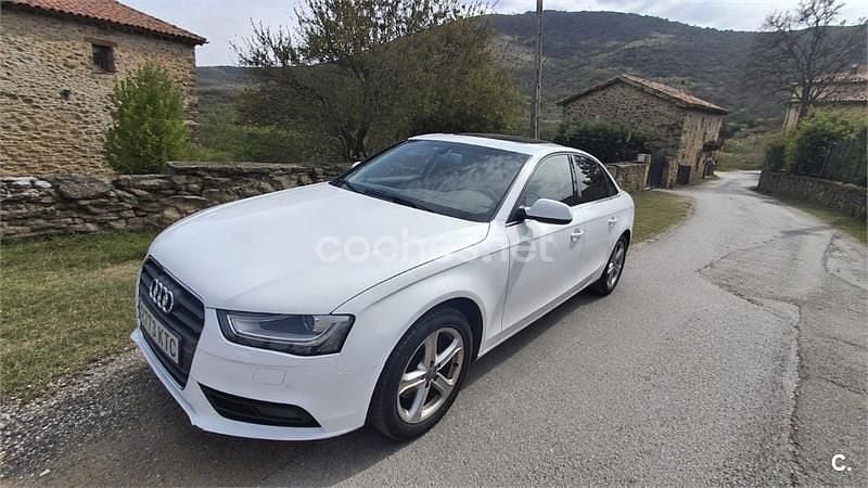 Usado Audi A4 Advanced 177 HP (130 kW) 2013 Branco Sedan