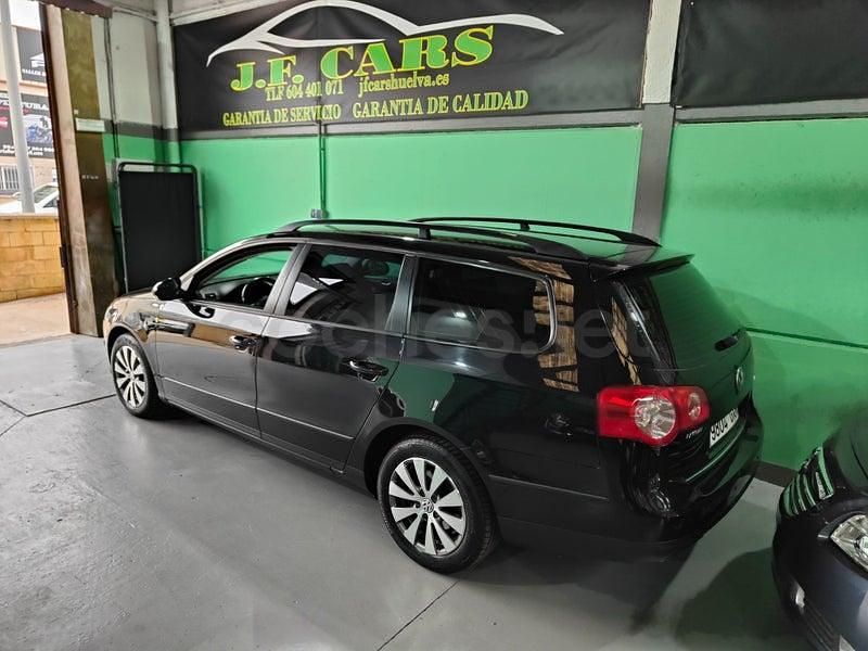 Usado VW Passat Edition 140 CV (102 kW) 2010 Negro Familiar