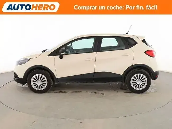 Usado Renault Captur Life 90 CV (66 kW) 2015 Beige SUV