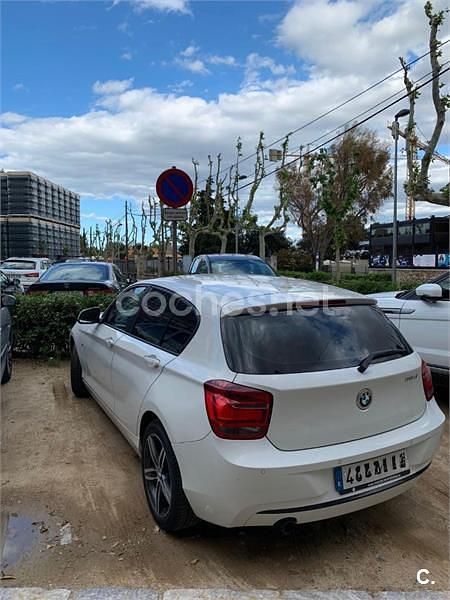 Usado BMW 118 Sport Line 143 CV (105 kW) 2012 Blanco Utilitario