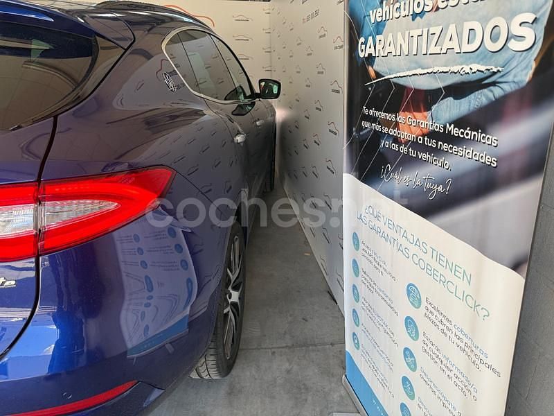 Usado Maserati Levante 275 CV (202 kW) 2018 Azul SUV