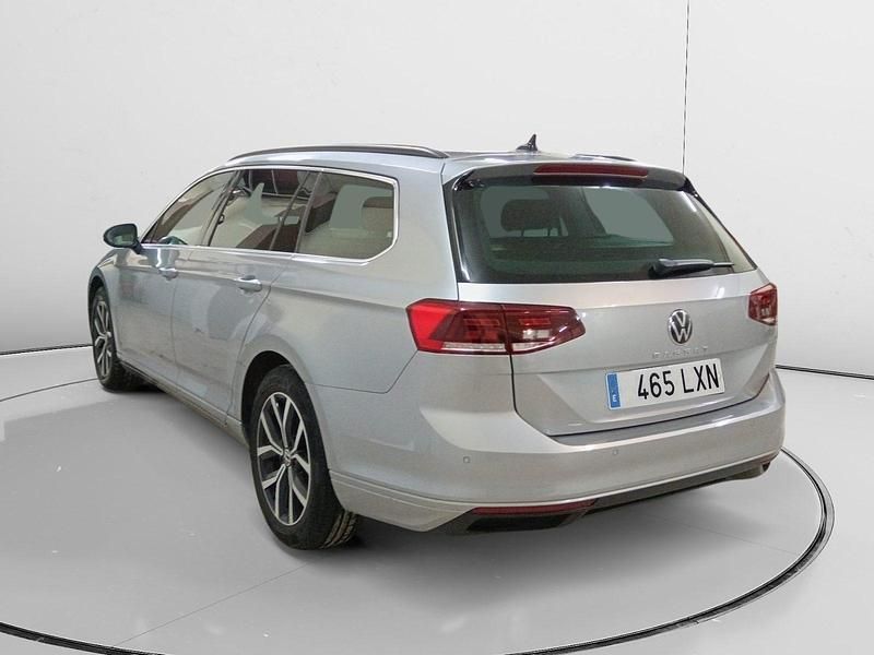 Usado VW Passat Executive 150 CV (110 kW) 2022 Familiar
