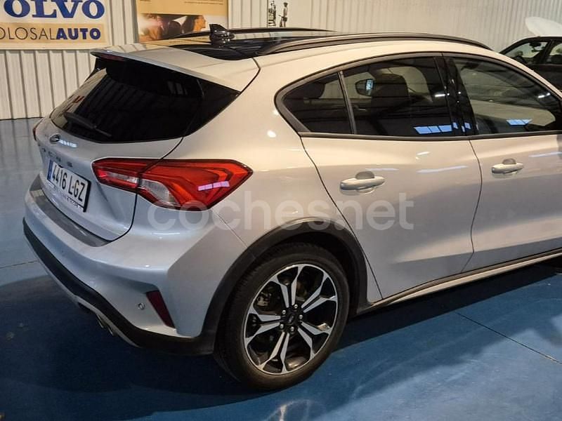 Usado Ford Focus Active 120 CV (88 kW) 2020 Gris / plata Berlina