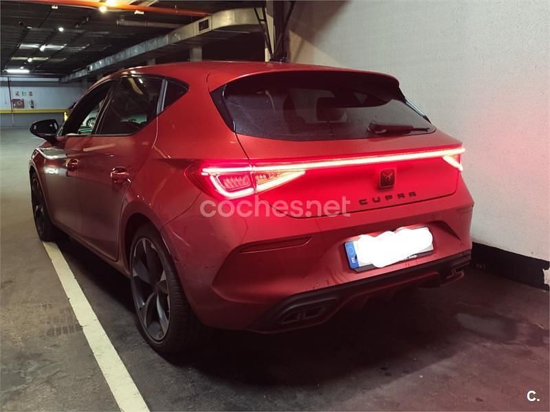 Usado Cupra Leon 150 CV (110 kW) 2024 Rojo Berlina