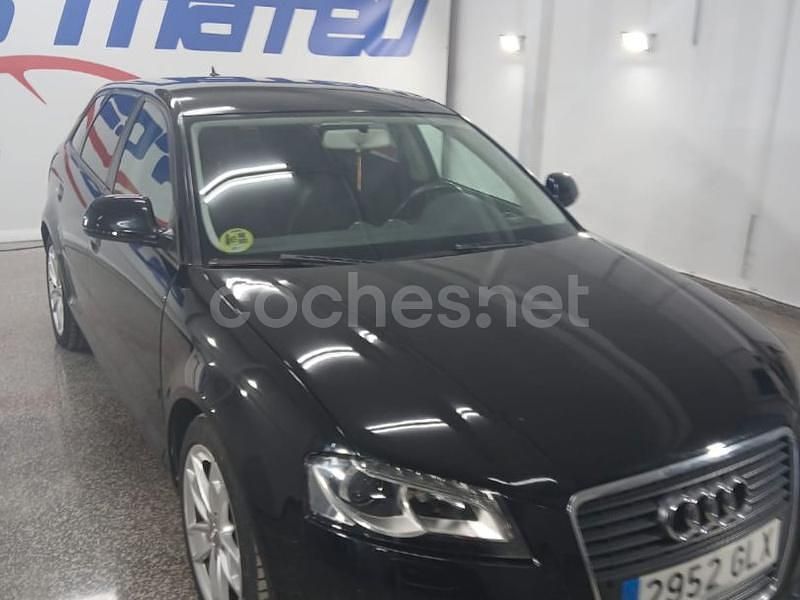 Usado Audi A3 Attraction 140 CV (102 kW) 2009 Negro Utilitario