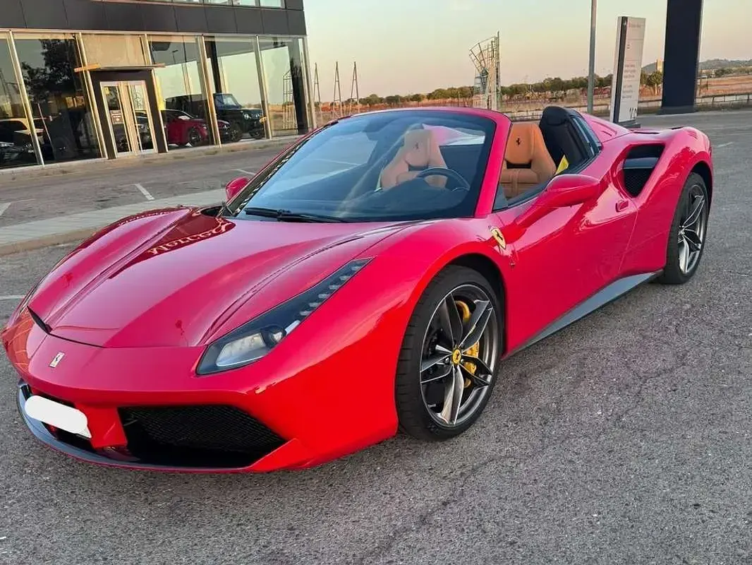 Usado Ferrari 488 669 CV (492 kW) 2017 Rojo Descapotable