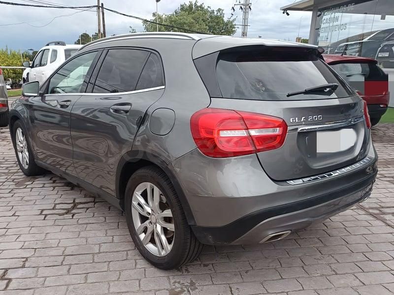 Usado Mercedes GLA200 Style 136 CV (100 kW) 2015 Gris / plata SUV
