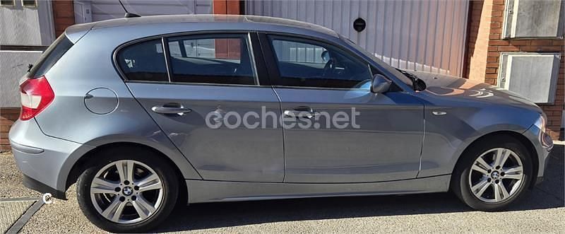 Usado BMW 118 122 CV (89 kW) 2004 Gris / plata Utilitario