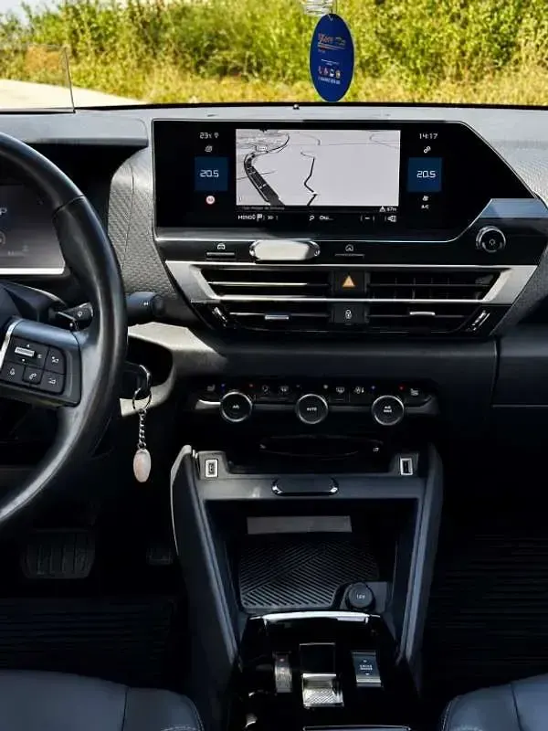 Usado Citroën C4 Feel 131 CV (96 kW) 2021 Azul Utilitario