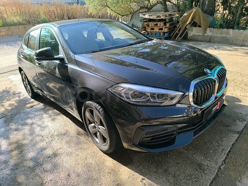 Usado BMW 116 Comfort Edition 116 CV (85 kW) 2023 Negro Utilitario