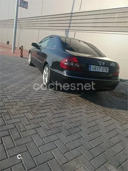 Usado Mercedes CLK320 Avantgarde 224 CV (164 kW) 2005 Negro Coupe