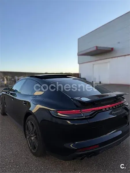 Usado Porsche Panamera 4 E-Hybrid Platinum Edition 462 CV (339 kW) 2022 Negro Utilitario