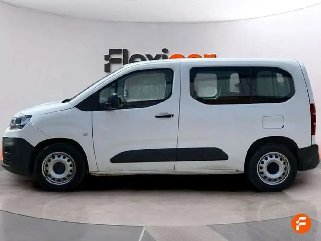 Usado Citroën Berlingo Live 76 CV (55 kW) 2019 Blanco Monovolumen