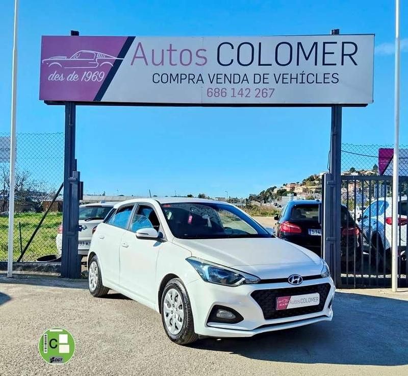 Usado Hyundai i20 84 CV (61 kW) 2020 Blanco Utilitario