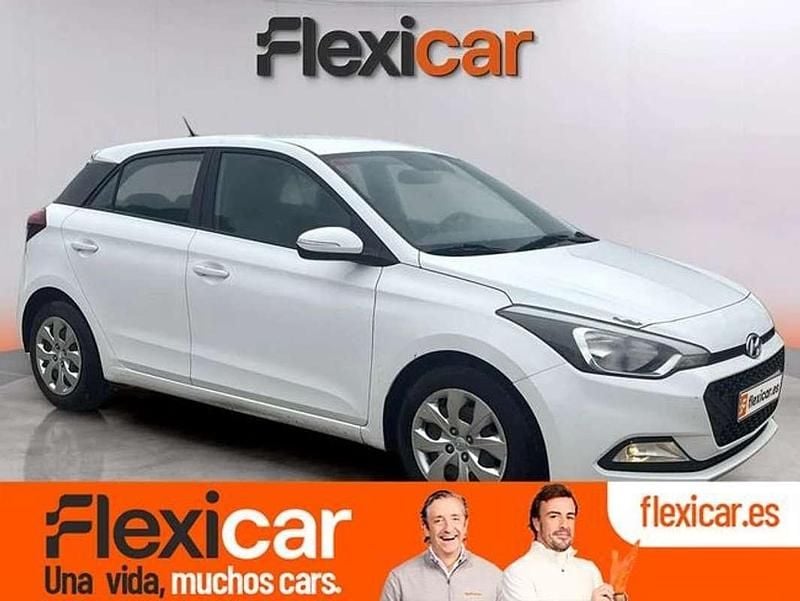 Blanco Usado 2016 Hyundai i20 Utilitario | 8490 € (Buen precio) - Imagen 1/4