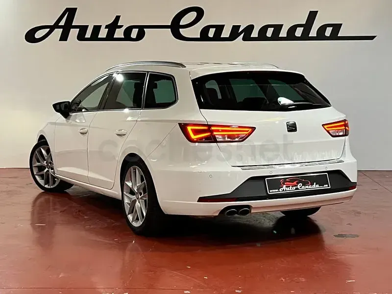 Usado Seat Leon FR 184 CV (135 kW) 2014 Blanco Familiar