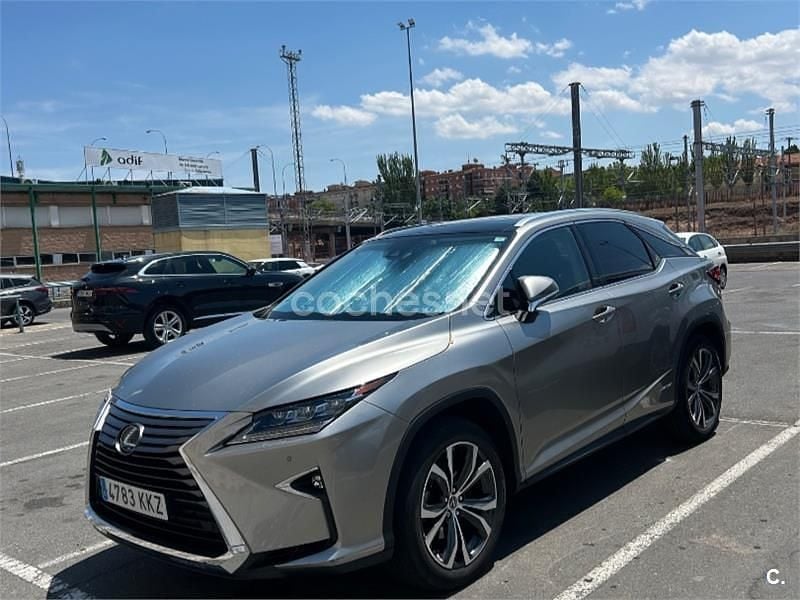 Usado Lexus RX450h Executive Line 313 CV (230 kW) 2018 Gris / plata SUV