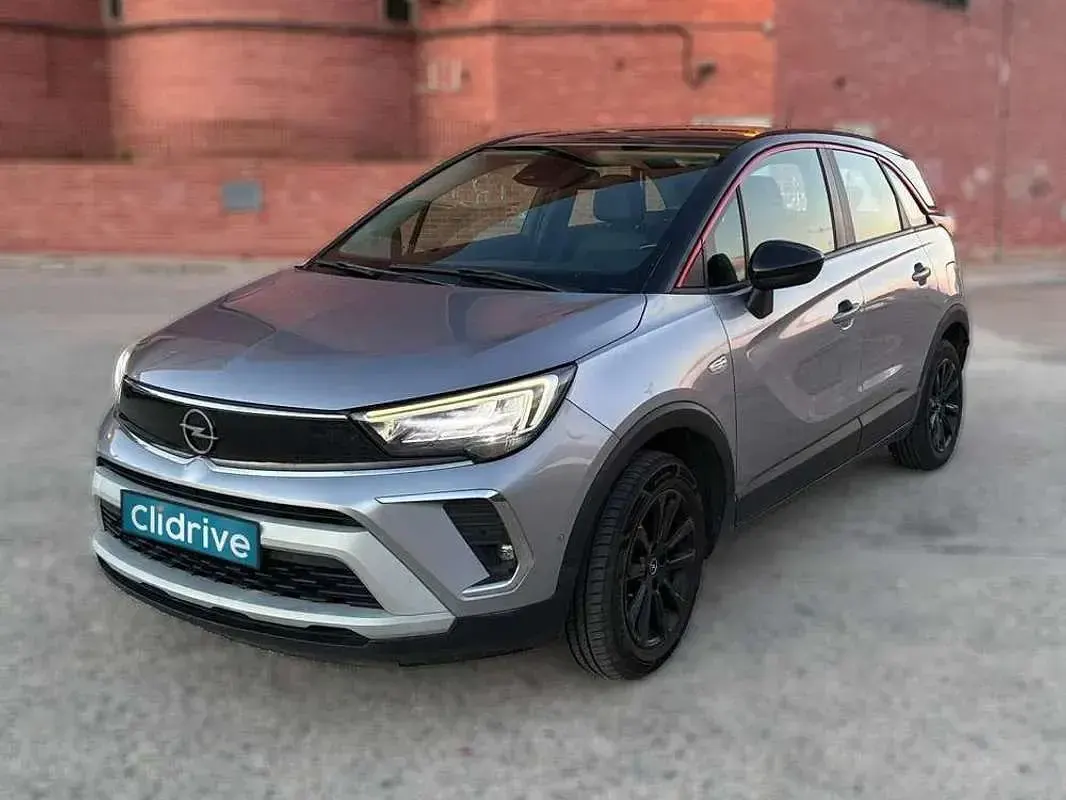 Usado Opel Crossland GS Line 110 CV (80 kW) 2021 Gris SUV