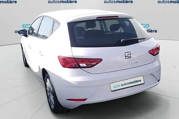 Usado Seat Leon Reference 105 CV (77 kW) 2018 Blanco Utilitario