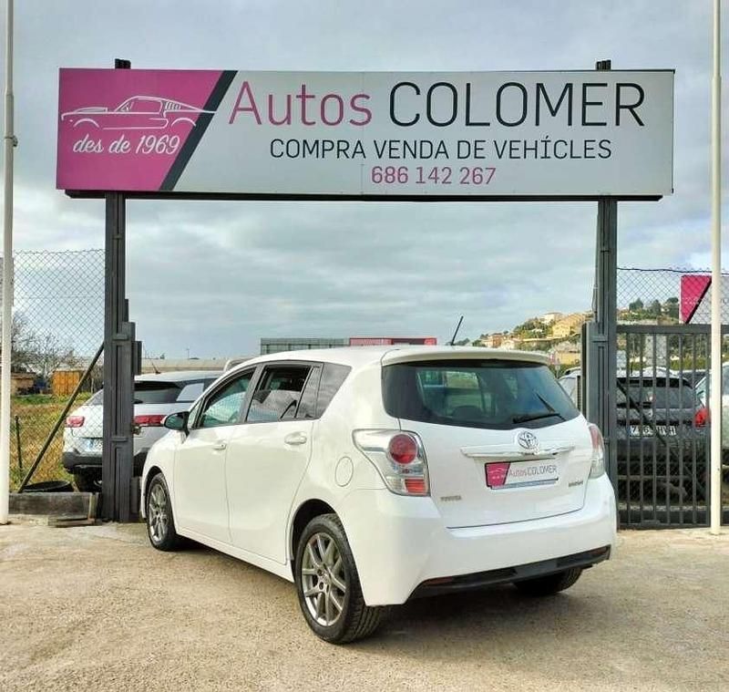 Usado Toyota Verso Comfort 112 CV (82 kW) 2014 Blanco Monovolumen