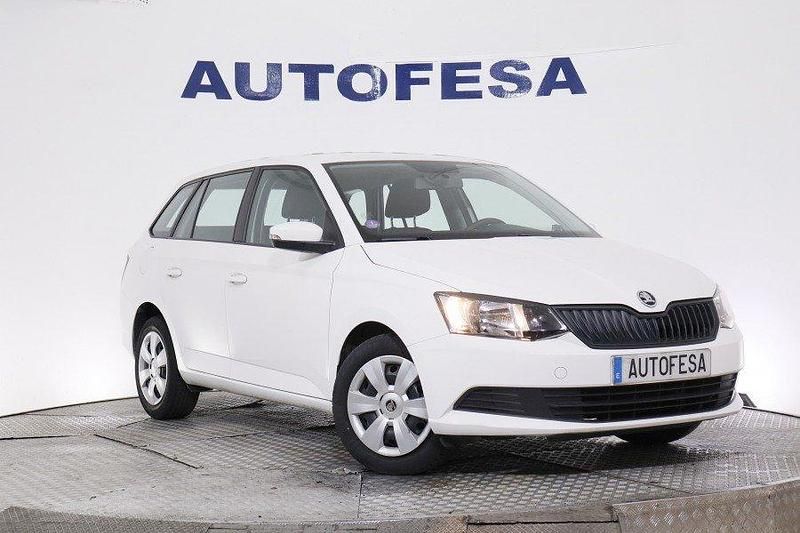 Usado Skoda Fabia 75 CV (55 kW) 2018 Blanco Utilitario