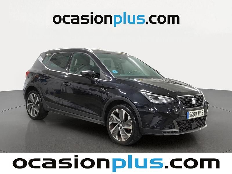 Usado Seat Arona FR 150 CV (110 kW) 2024 Negro SUV