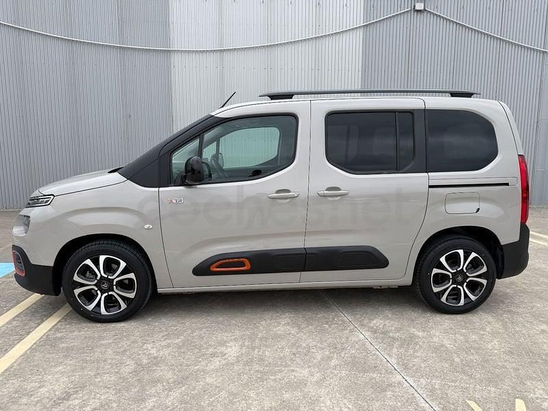 Usado Citroën Berlingo Shine 130 HP (95 kW) 2020 Bege Monovolume