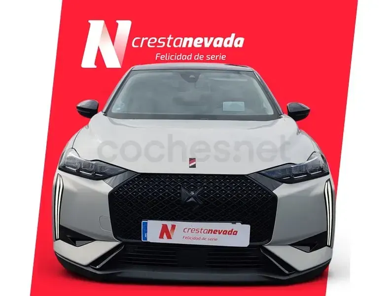 Usado DS Automobiles DS3 Crossback Performance 130 CV (95 kW) 2023 Gris / plata SUV