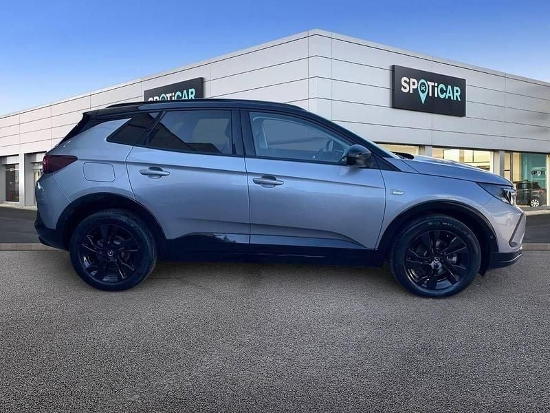 Usado Opel Grandland X GS Line 130 CV (95 kW) 2022 Gris SUV